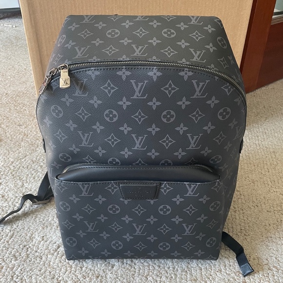 Louis Vuitton Discovery Backpack - Picture 2 of 5